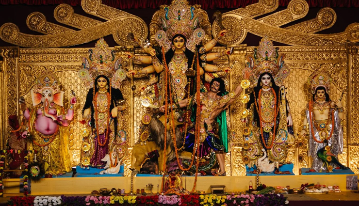 festivals,festivals in india,famous festivals,holi festival,diwali festival,dussehra festival,eid festival,christmas day,pongal festival,ganesh chaturthi,durga puja,baisakhi festival,lohri festival