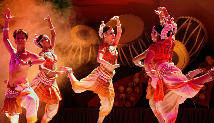 prominent festivals celebrated every month,prominent festivals in india,india,festivals in india