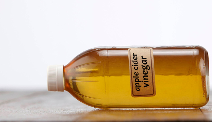 stay hydrated,cold water sponging,vinegar compress,luke warm water bath,moringa leaf,tulsi,tamarind,effective ways to get relief from fever,home remedies for fever,Health tips,fitness tips