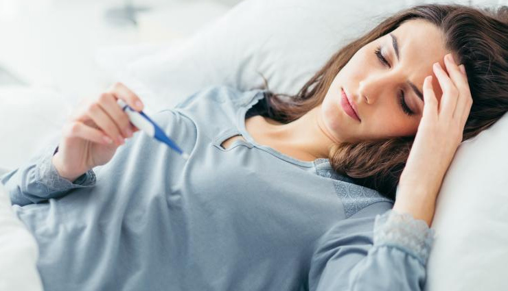 इम्यूनिटी कमजोर होने पर बॉडी देती हैं ये संकेत, जानें और सेहत का रखें ध्यान symptoms of a weak immune system,causes weak immunity,signs of a weak immune system,weak immune system,warning signs of weak immunity,cure a weak immune system,immune system at home,immune system weaken,Health,health news