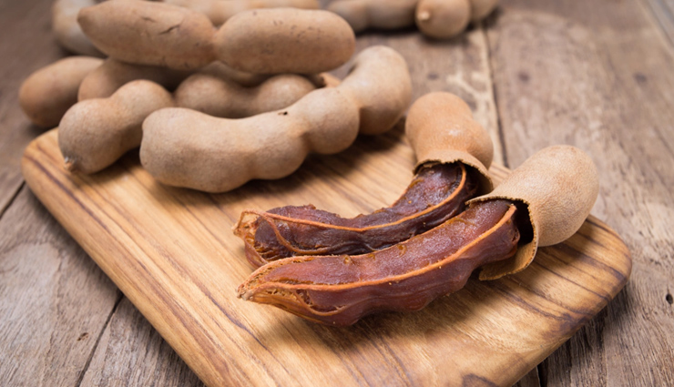 stay hydrated,cold water sponging,vinegar compress,luke warm water bath,moringa leaf,tulsi,tamarind,effective ways to get relief from fever,home remedies for fever,Health tips,fitness tips