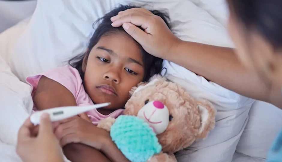 7 Home Remedies To Treat Fever in Toddlers During Monsoon