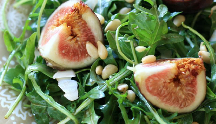 figs health benefits,nutritional value of figs,high fiber fruits,digestive health with figs,weight management and figs,blood pressure control with figs,cholesterol-lowering foods,antioxidants in figs,heart health benefits of figs,blood sugar regulation and figs,cancer prevention properties,bone health and figs,boosting immune system with figs,figs for healthy living,figs in a balanced diet