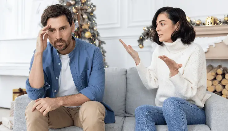 breaking up with a partner,breaking up while living together,how to break up peacefully,cohabitation breakup tips,ending a relationship,moving on after breakup,splitting bills after breakup,breakup advice,relationship breakup guide,living together breakup strategies,ending cohabitation respectfully,breakup without conflict,relationship separation tips