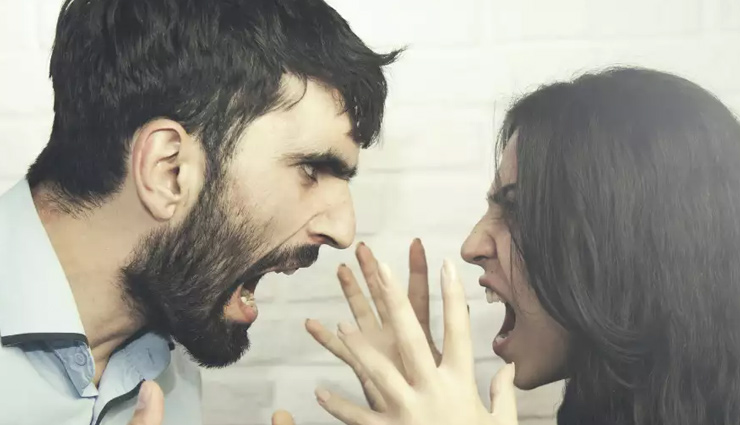 इन 7 तरीकों से बढ़ती दूरियों पर लगेगी लगाम, पति-पत्नी के बीच फिर छलकेगा प्रेम