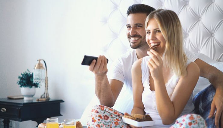 Fight over TV remote control lands husband in jail and wife in hospital