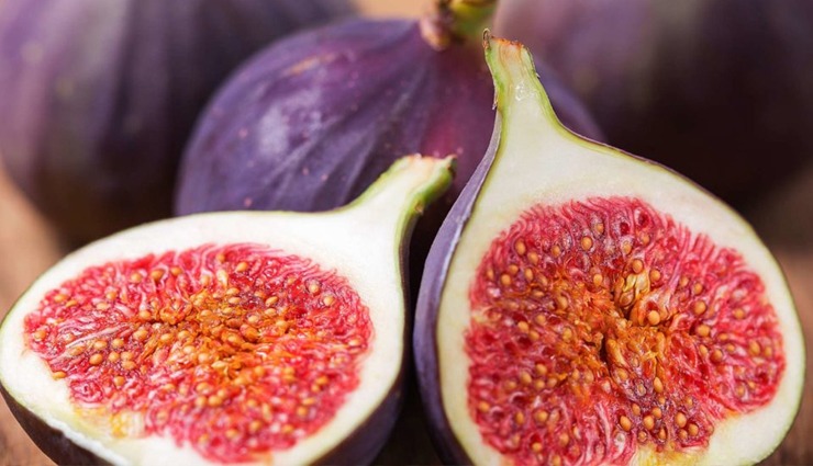 foods for youthful skin,anti-aging diet choices,youthful skin foods,anti-aging superfoods,foods that promote youthful appearance,skin-friendly anti-aging foods,best anti-aging diet options,foods to reduce wrinkles,anti-aging nutrition tips,healthy aging foods