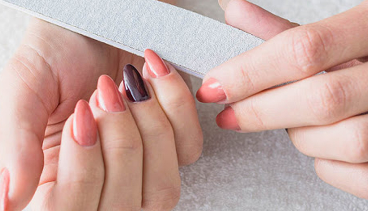 things to keep in your nail art kit,nail art kit essentials,nail art essentials,things required for nail art,beauty tips,nail beauty tips,beauty hacks