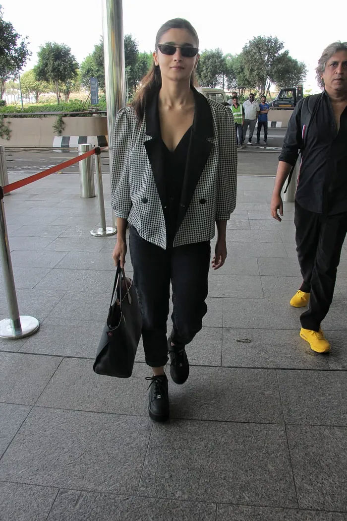 filmfare awards 2020,bollywood celebs,assam,ranveer singh,ayushmann khurrana,madhuri dixit,vicky kaushal,karan johar,sunny singh,mohnish bahl,entertainment news,65th filmfare awards ceremony