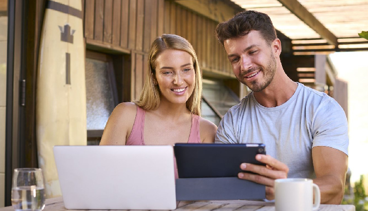 budgeting as a couple,financial planning for couples,couple budgeting tips,managing finances in marriage,financial goals as a couple,reducing financial stress,equal financial partnership,communication about money,achieving financial milestones,avoiding debt as a couple