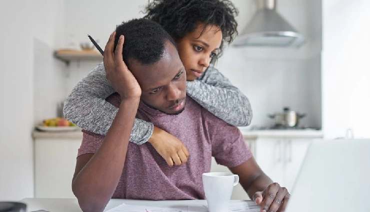 marrying young pros and cons,early marriage risks,young couples and divorce,marriage before 25,is young marriage a good idea,first love marriage success,marriage age statistics,teen marriage facts,emotional challenges of early marriage,stability in marriage by age