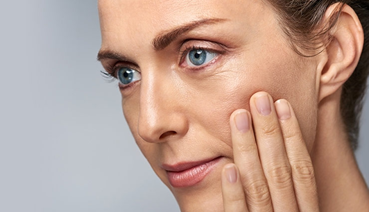 under eye cream,eye care,simple eye care tips,puffiness,puffy eyes,dark circles,skin care,beauty,beauty care tips,fine lines