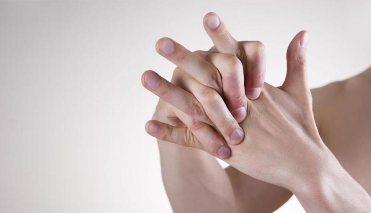अगर आप भी उंगलियां चटकाने के शौकीन हैं तो हो जाइए सावधान, पढ़े side effects of finger cracking,Health tips,simple health tips