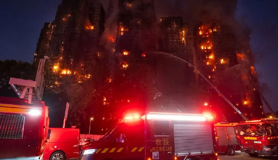 77 साल में हांगकांग की सबसे भयंकर आग, आठ टावरों में फंसे थे 4600 लोग, मृतकों की संख्या 94 तक पहुंची; अग्निकांड की प्रमुख बातें