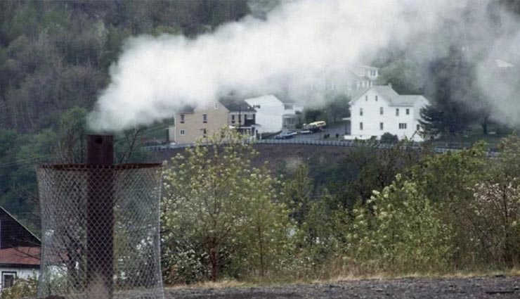 weird news,weird incident,ghost town,pennsylvania centralia,mine fire burning