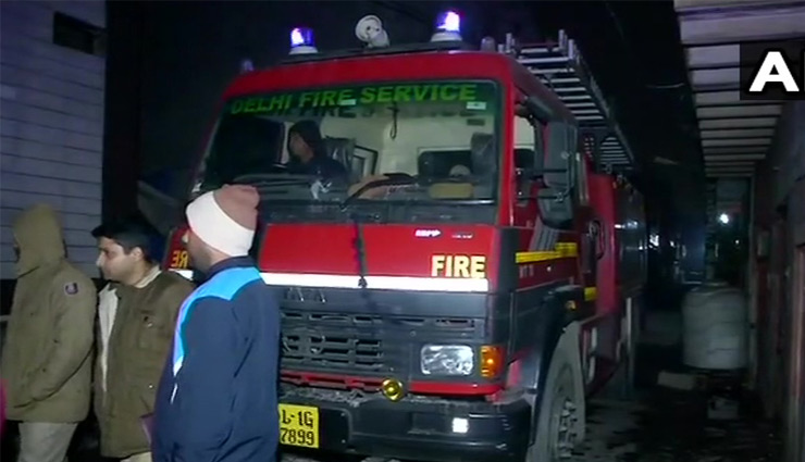 15 दिन के अंदर  दिल्ली में दूसरा बड़ा अग्निकांड, किराड़ी में गोदाम में लगी आग, 9 की मौत, कई घायल