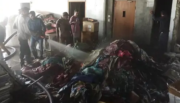 हरियाणा: हिसार की फेमस राजगुरू मार्केट में आग, चपेट में आया मद्रास हैंडलूम का चौथा फ्लोर