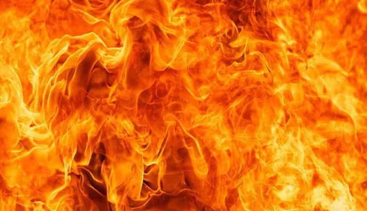 जोधपुर : हैंडीक्राफ्ट फैक्ट्री में लगी भीषण आग, शॉर्ट सर्किट को माना जा रहा कारण