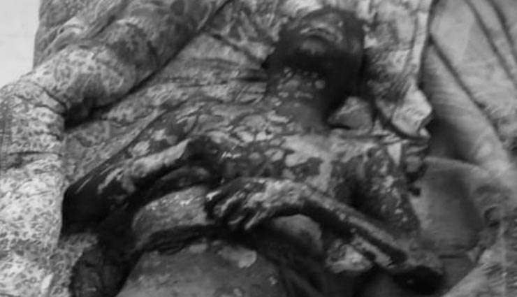 करौली : छप्परनुमा मकान पर गिरी 11 केवी लाइन की चिंगारी, आग लगने से जिंदा जला वृद्ध 