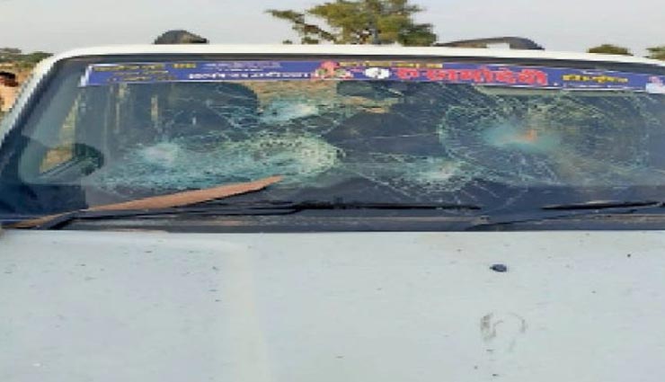 राजस्थान : भाजपा नेता जाखड़ पर हमला कर मारने का किया गया प्रयास, गाड़ी को टक्कर मार की फायरिंग