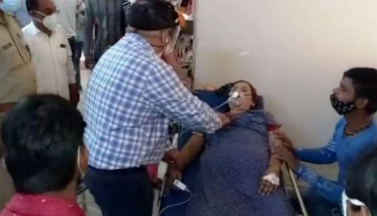 फिरोजाबाद के हॉस्पिटल में बिजली कटी, जनरेटर नहीं चला और तड़पते हुए महिला ने तोड़ दिया दम 