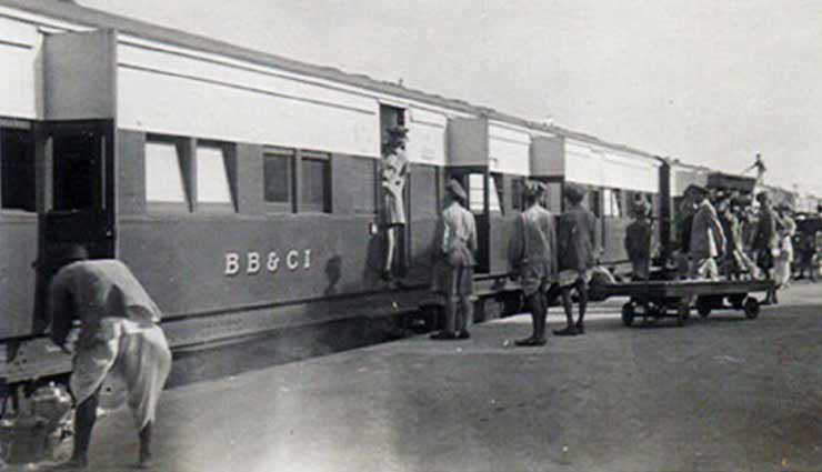 weird news,weird incident,frontier mail,india first ac train