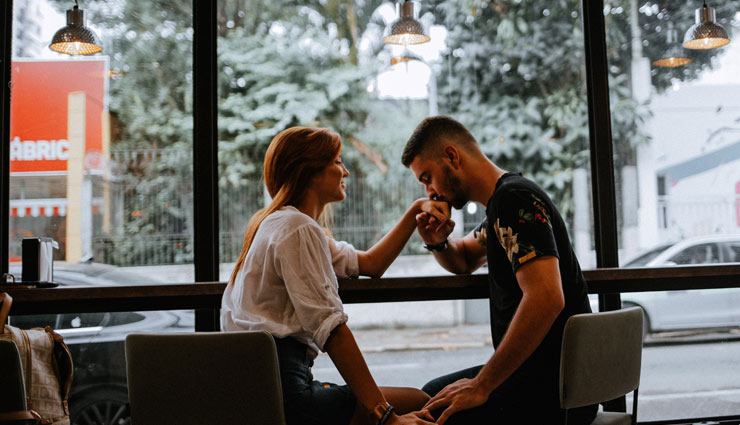 10 Questions That Are Perfect To Be Asked on First Date