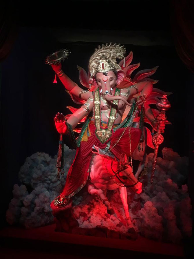 mumbai cha raja first look,mumbai cha raja