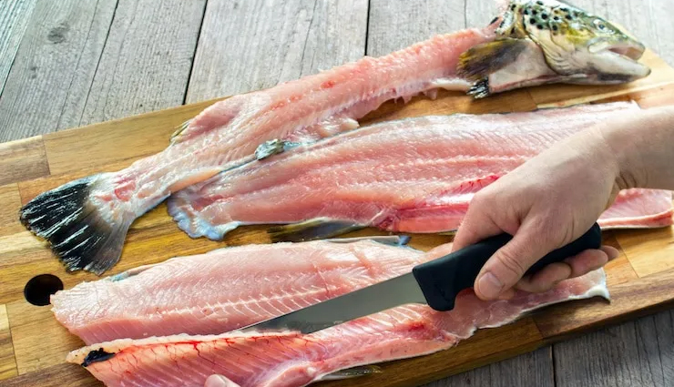 turmeric fish curry,fish curry recipe,indian fish curry,healthy fish recipe,quick fish curry,coconut milk fish curry