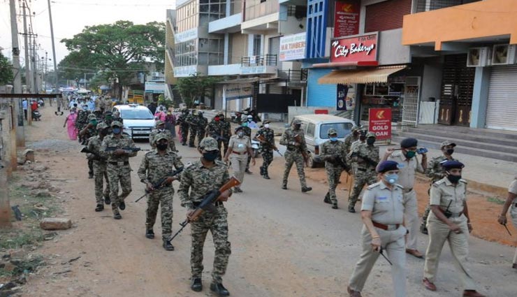 सवाई माधोपुर : लॉकडाउन का पालन करवाने के लिए सड़कों पर निकला प्रशासन, बेवजह घूमने वालों के काटे चालान