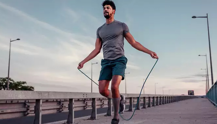 stair exercises,skipping,crunches,spot jogs,chakrasana,running,squat jumps,zumba,aerobic exercises,aerobic exercises to get flat belly,exercises for flat belly,Health tips,fitness tips