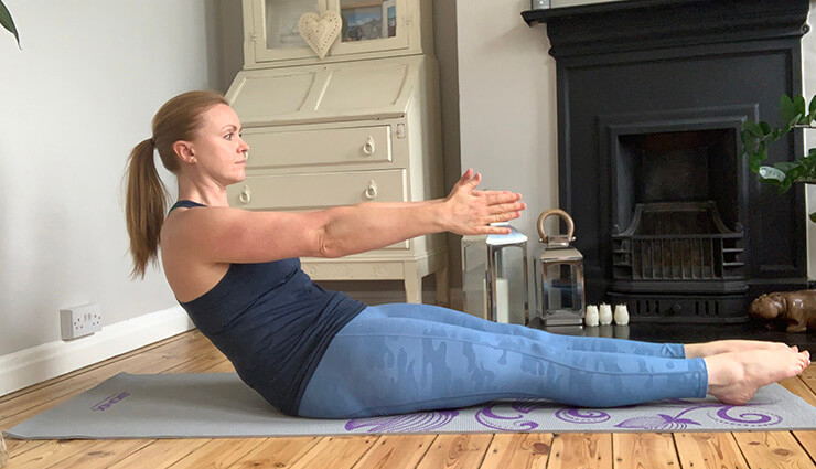 roll ups,planks,v ups,bicycle crunch,butterfly crunch,flat belly,exercises for flat belly,bed exercises for flat belly,Health tips,fitness tips