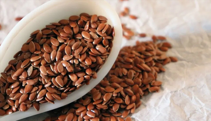 anti-dandruff foods,foods for healthy scalp,dandruff-fighting diet,nutrients for dandruff-free hair,foods to reduce dandruff,healthy scalp-promoting foods,diet for dandruff prevention,foods for dandruff control,nutritional remedies for dandruff,scalp health-boosting foods