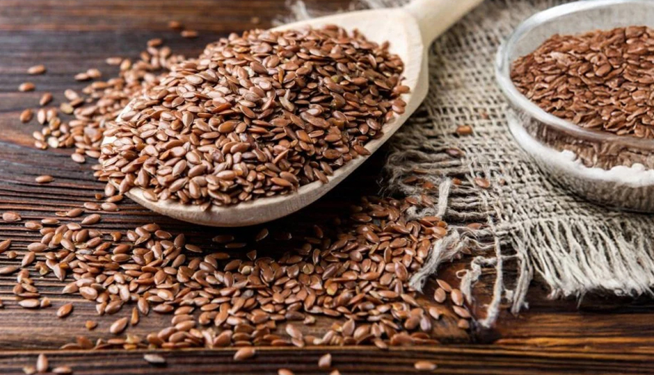 10 Amazing Benefits of Flax Seeds for Skin and Hair