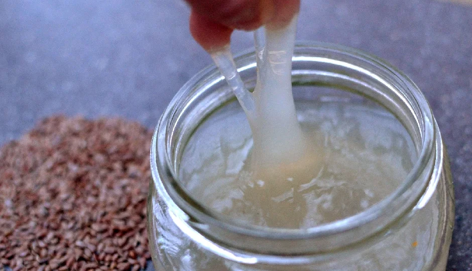 महंगे हेयर स्पा को कहें अलविदा, घर पर बने इस ‘नेचुरल जेल’ से पाएं रेशमी, चमकदार और मजबूत बाल