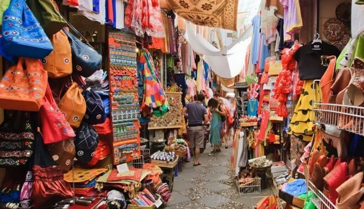 5 Must Visit Flea Markets in India