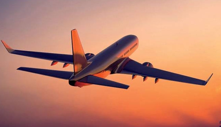 कोरोना संक्रमण से बचने के लिए पति-पत्नी ने बुक कर ली पूरी फ्लाइट