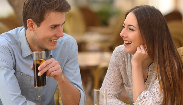 signs of flirting,flirting tips,couple tips,relationship tips