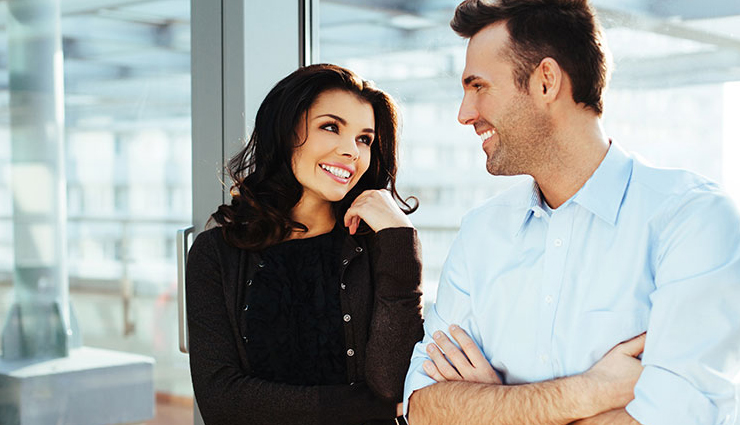 different types of flirting,flirting tips,relationship tips,couple tips