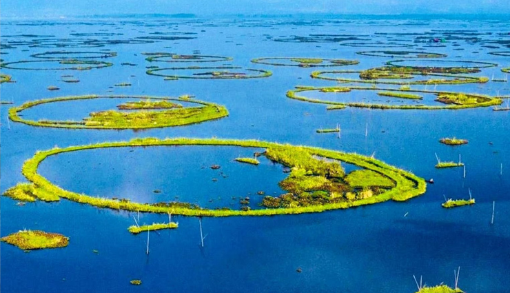 10 wonders of nature in india,needle hole point,lonar crater lake,dudhsagar falls,belum caves,borra caves,magnetic hill,living tree bridges cherrapunji,marble rocks,banni grasslands reserve,loktak floating lake,natural wonders india,top natural attractions india,scenic spots india,unique nature destinations india,must-see natural wonders india