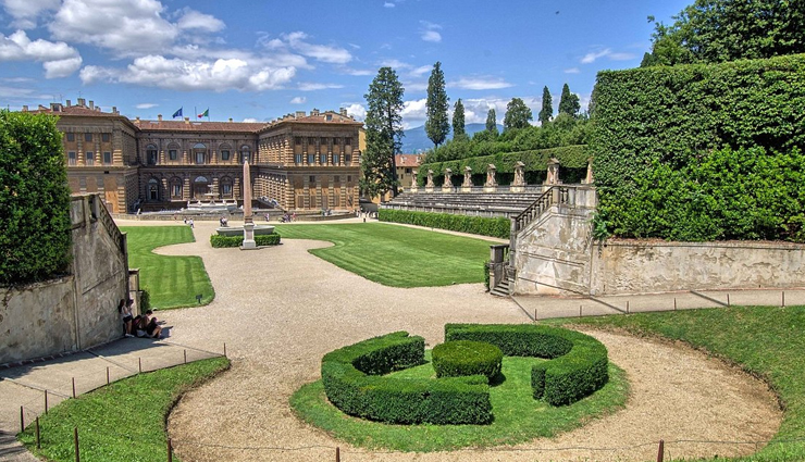 florance,tourist attraction in florance,places to visit in florance,duomo,uffizi gallery,ponte vecchio,boboli gardens,food and wine and some gelatos