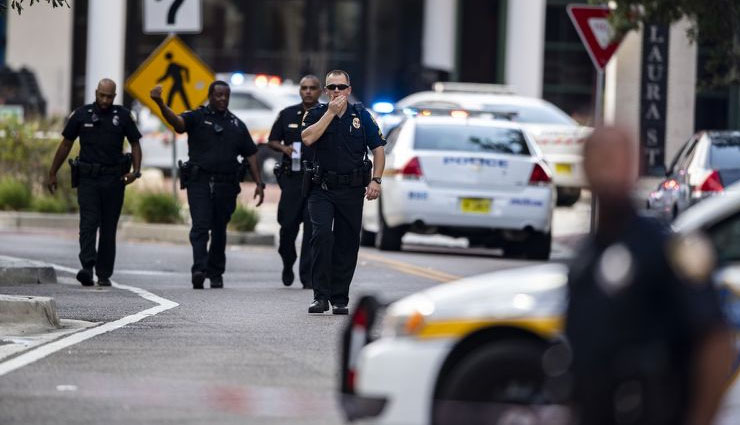 फ्लोरिडा : शूटआउट के बाद हड़कंप, तीन लोगों की मौत, 10 घायल 