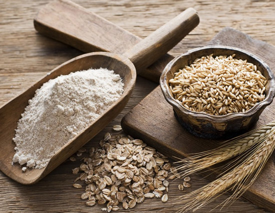 घर के आटे में चुपचाप डाल दे ये चीजें , इतना बरसेगा पैसा की आप संभाल नहीं पाओगे