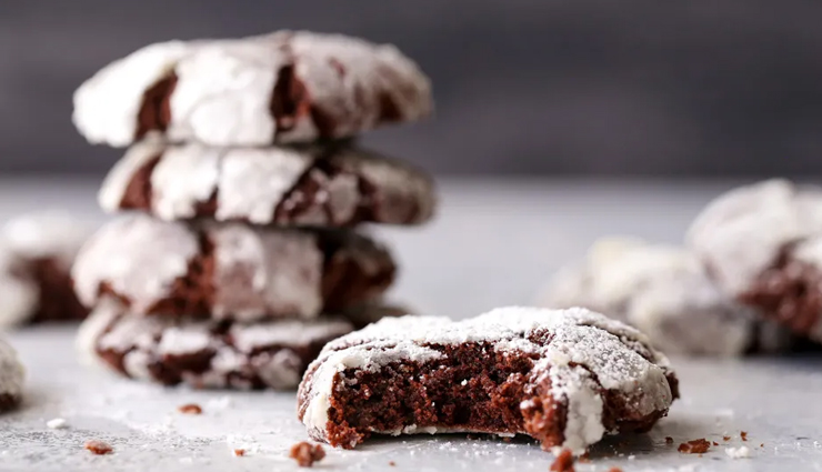 Recipe- Rich and Fudgy Chocolate Crinkle Cookies