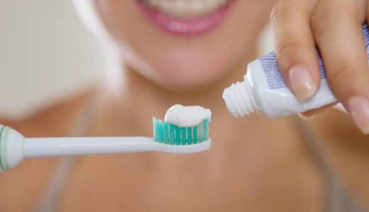 causes of yellow teeth,yellow teeth causes,teeth discoloration,tooth staining reasons,discolored teeth,aging teeth,foods that stain teeth,tobacco use and yellow teeth,medications that cause yellow teeth,genetics and yellow teeth,health conditions and yellow teeth,home remedies for yellow teeth,natural teeth whitening methods,teeth whitening at home,diy teeth whitening,baking soda for teeth whitening,hydrogen peroxide for teeth whitening,charcoal teeth whitening,apple cider vinegar for teeth whitening,oil pulling for teeth whitening,lemon and salt for teeth whitening,strawberry teeth whitening