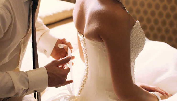 love,mates and me,first night after marriage-avoid these 4 things,things you should avoid on your first night,thins not to discuss with your partner on your first night,after marriage