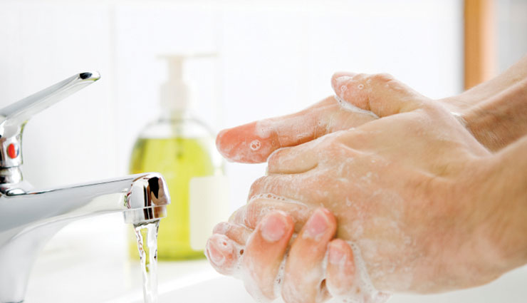 diy,frugal hand wash,natural hand wash,household,soap