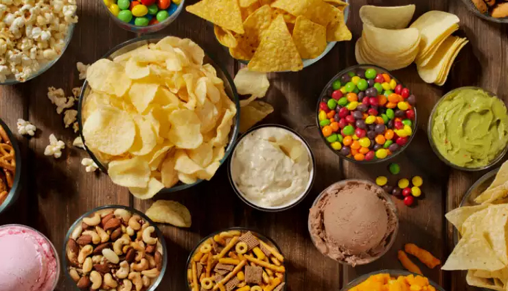 coronavirus,england,woman sense,smell,taste,news