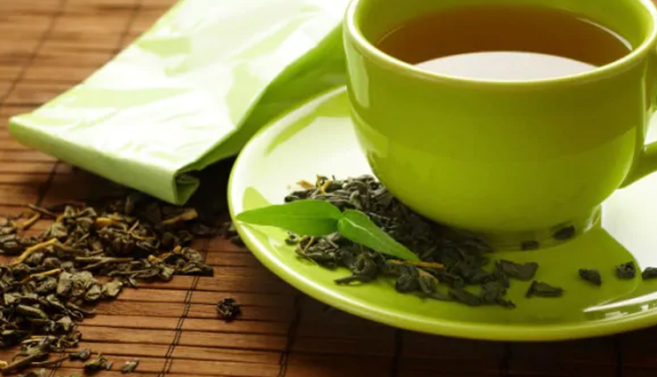 green tea,Almonds,salmon,dark chocolate,eggs,bananas,Avocados,depression,food to fight depression,healthy food,Health tips,fitness tips