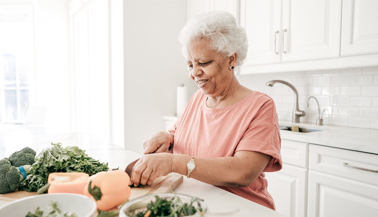 5 Healthy Food To Add in Aging People for Good Health